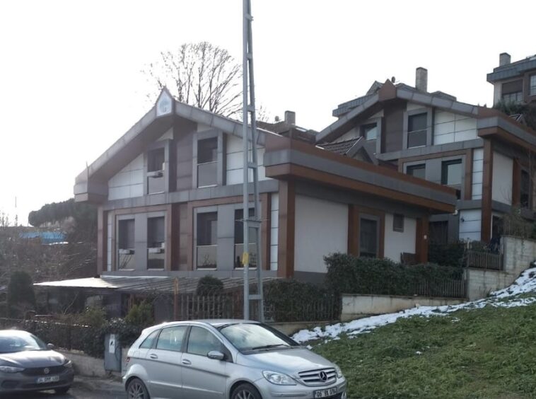 Semi Detached Villa in Istanbul